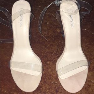 Clear heel/nude high heels